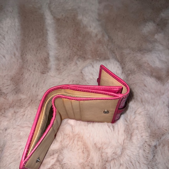 Coach Pink Signature Wallet - Picture 4 of 4